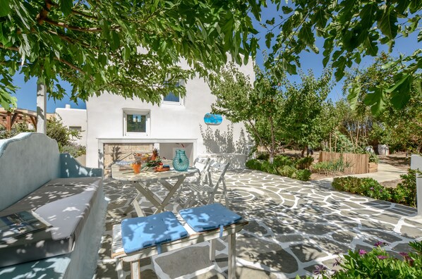 Backyard/private garden