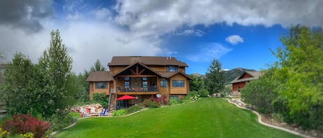 Beautiful custom home on large private 1/2 acre lot. Mountain and valley views!
