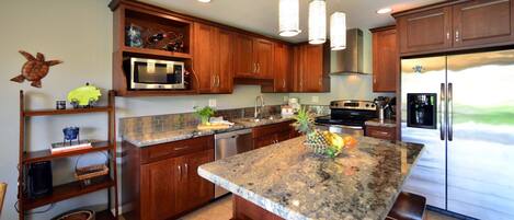 Kitchen/Kitchen Island