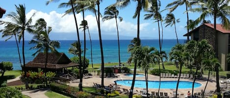 Breathtaking view of Moloka'i from our lanai