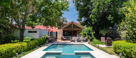 Hot Tub and Pool (Pool can be heated for extra charge)