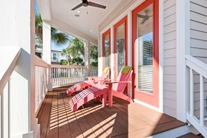 Lots of private outdoor space for reading, family time and fun!