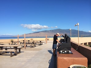 Rooftop BBQ's (more BBQ's by the pool on first floor)