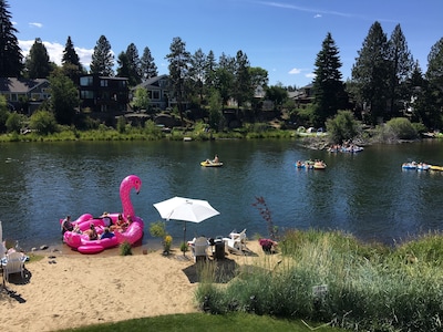  AWESOME Unobstructed Deschutes RIVER VIEW!  Downtown Bend 