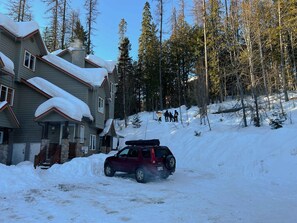 10 - 15 Minute Walk To The Elk Chairlift