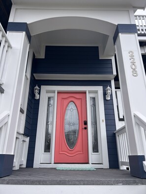 New exterior paint… new door color!