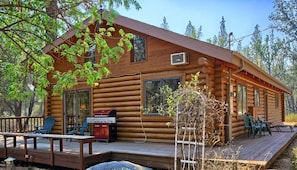 Back porch with BBQ grill.