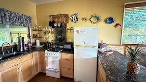 The cutest, most efficient kitchen ever!