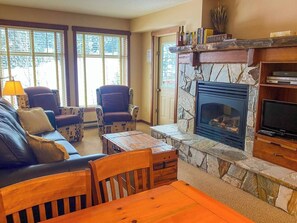  Gas Fireplace