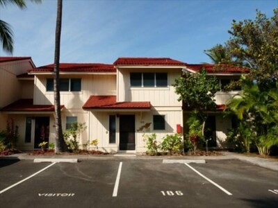 Direct Oceanfront 2BR/2BA Townhouse with Pool and Tennis Courts