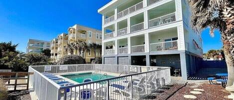 1116 Ocean Blvd. welcomes guests with Oceanfront, poolside living!