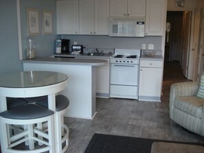 Full Size Kitchen