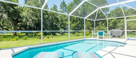 Your private pool professionally maintained, optionally heated to 89 degrees!