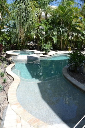 Awesome private heated pool & hot tub with non slip surface & beach style entry.