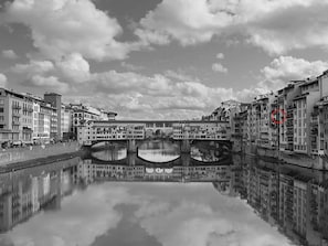 Apartment (red circle) from Santa Trinita bridge, looking toward Ponte Vecchio