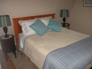 Bedroom 1 with queen size bed