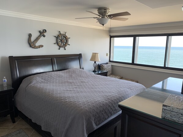 Master Bedroom Direct Ocean Front Suite