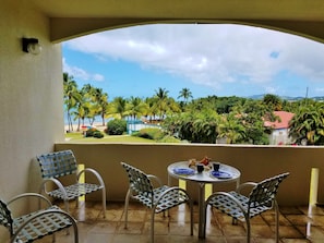 Great outdoor dining space.