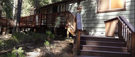 The entrance to MeadowView/KC Cabin and its large deck.