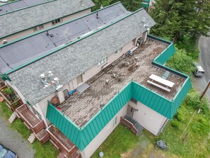 Private Roof Top Balcony!