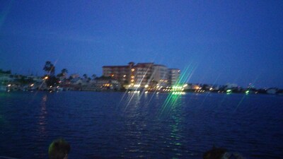 Its Got it All! Bayfront, Fishing, Views of Bay, Gulf , Island