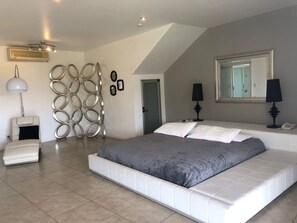 Master suite
