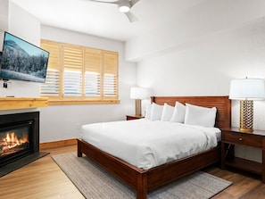 Primary Bedroom Suite / King Bed / Fireplace