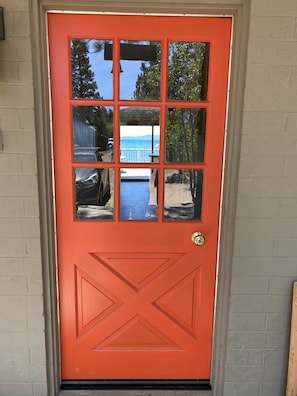 Front Entry door, with lake view on other side of house!