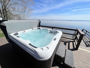 New Hot Tub- 2023!