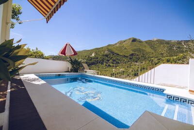 Casa de dos dormitorios con piscina privada