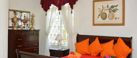 book your accommodation with Paradise Palms Jamaica Villa Montego bay Jamaica