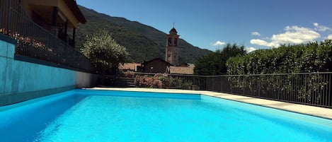 The extra-large pool, with the ancien village view