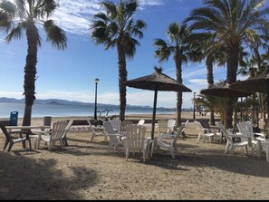 Great bar 15 minutes walk from house 