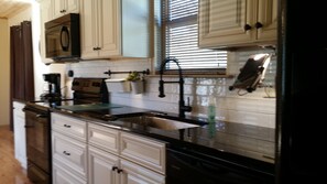 Granite Countertops New Kitchen