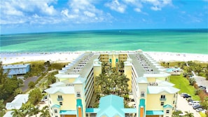 Composed three building, west is parallel to the beach, north south perpendicula