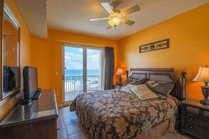Master BR - Oceanfront!