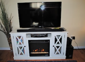40" streaming smart TV and electric fireplace