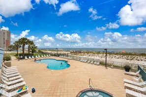 Crisp and cool pool with kiddie pool too!