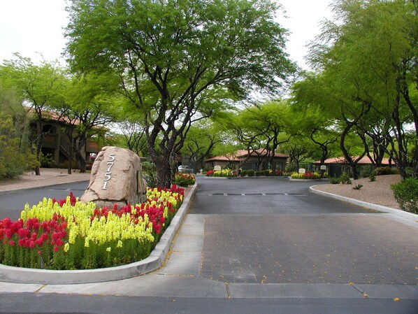 Gated Entrance to this beautiful condo community