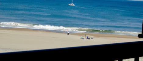 Fifth floor Chesapeake House oceanfront balcony.