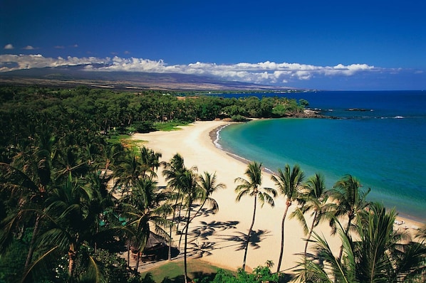 World Famous Mauna Kea Beach 8 mins away!