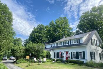 Artful Lodging & Retreats Civil War Infirmary 2nd Fl'r 3 Bdrm Apt Montpelier VT