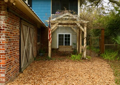 Beautiful, Family/Pet-Friendly,  East Beach Cottage