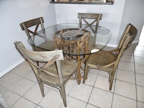 Seating for 4 with extra folding chairs available