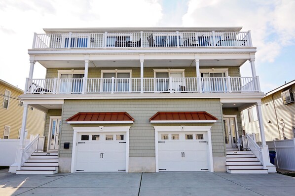 Front of House - Unit B on right