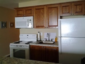 New Kitchen, Appliances, and Floors
