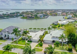 Bird eye’s view onto the property