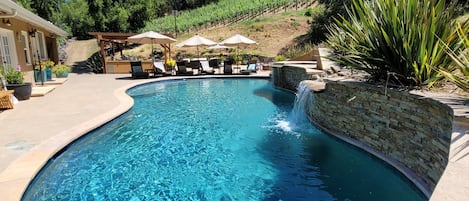 Your own private resort with large pool, hot tub, outdoor kitchen and vineyard
