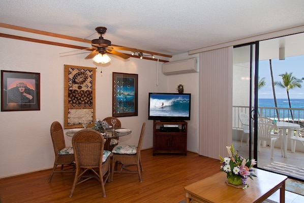 Large TV, dining for 4, and air conditioning throughout the unit