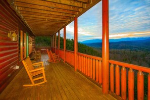 280 degree views!